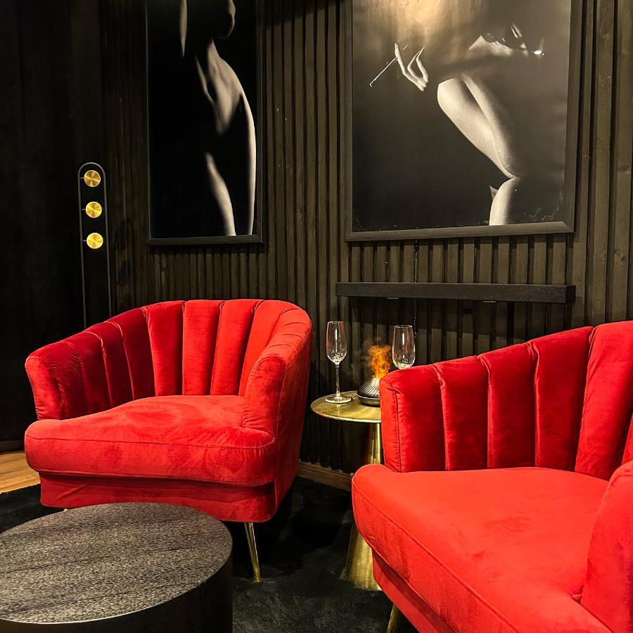 Blackroom Suite De Luxe 50 Nuances De Grey Le Havre Exteriör bild